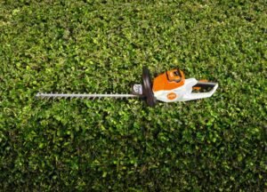 STIHL Akku-Heckenschere HSA 50 ohne Akku und Ladegerät – Bild 2