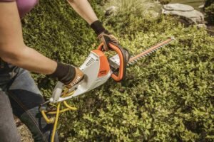 STIHL Elektro-Heckenschere HSE 52, 50 cm – Bild 3