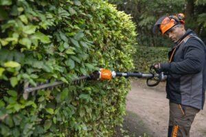 STIHL Akku-Heckenschneider HLA 66, ohne Akku und Ladegerät – Bild 6