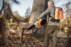 STIHL Akku-Laubbläser BGA 200 mit Komfort-Tragsystem – Bild 6