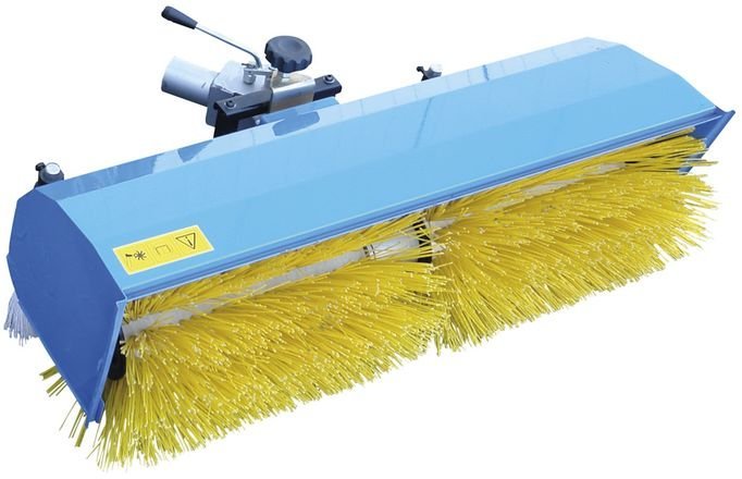Guede_GKM_900_2in1_6c2f5979-4882-414d-ac72-41c8a0bb6fa5.jpg Güde Anbau-Kehrmaschine GKM 900 2in1 – Bild 1