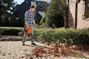 Husqvarna Akku-Blasgerät 120iB mit Akku BLi20 + Ladegerät QC80 – Bild 2