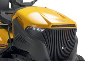 Stiga Rasentraktor Estate 798 W Special HONDA Winterpaket mit 120 cm Schneeschild, PTO-Kit und Schneeketten – Bild 6