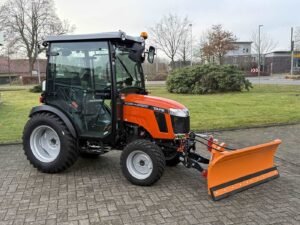 Tafe Allrad-Universalschlepper 6028H KB mit Winterpaket und Kommunalbereifung – Bild 3
