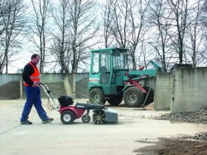 Tielbürger Schmutz- und Schneekehrmaschine tk48 Honda GXV160 – Bild 3