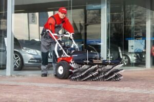Tielbürger Schmutz- und Schneekehrmaschine tk48 professional Briggs&Stratton 675EXI – Bild 3